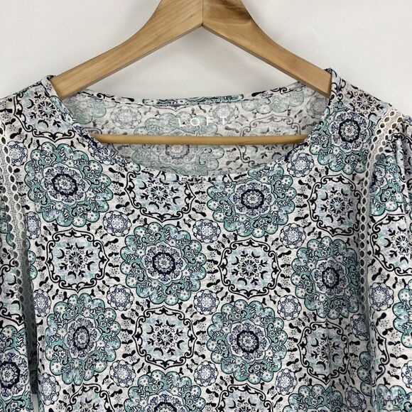 Loft Top Size Large Womens Blue Medallion Print Linen Cut Out Flutter Sleeve Tee - Picture 2 of 9